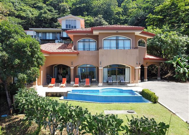 villas in Costa Rica