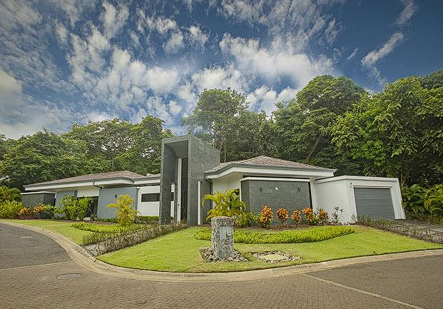 costa rica house rentals
